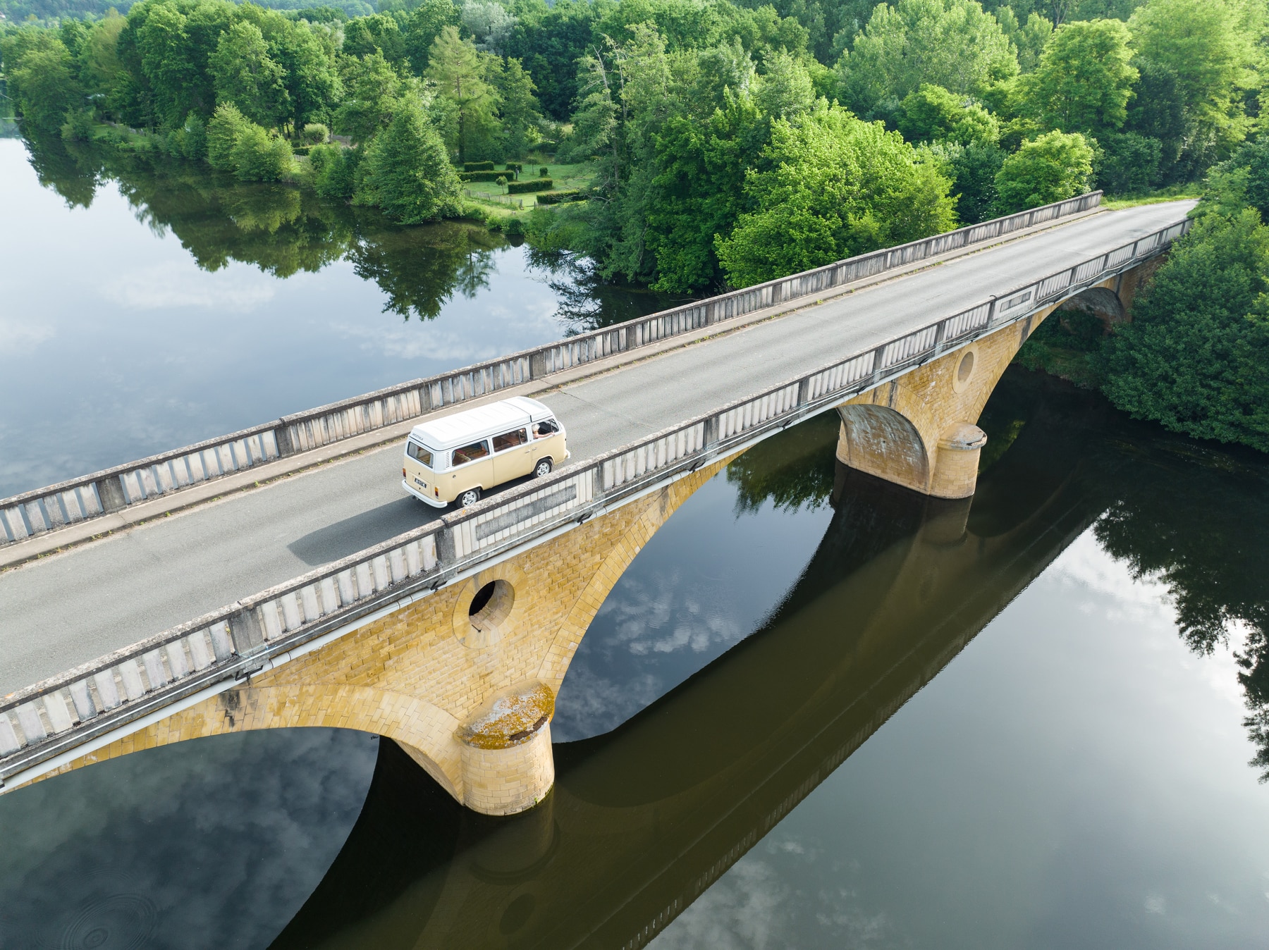 sejour-dordogne-car-vintage