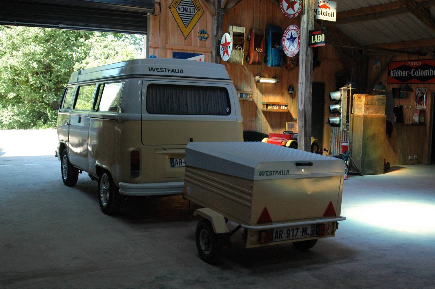 Louez une Combi Valkswagen année 70