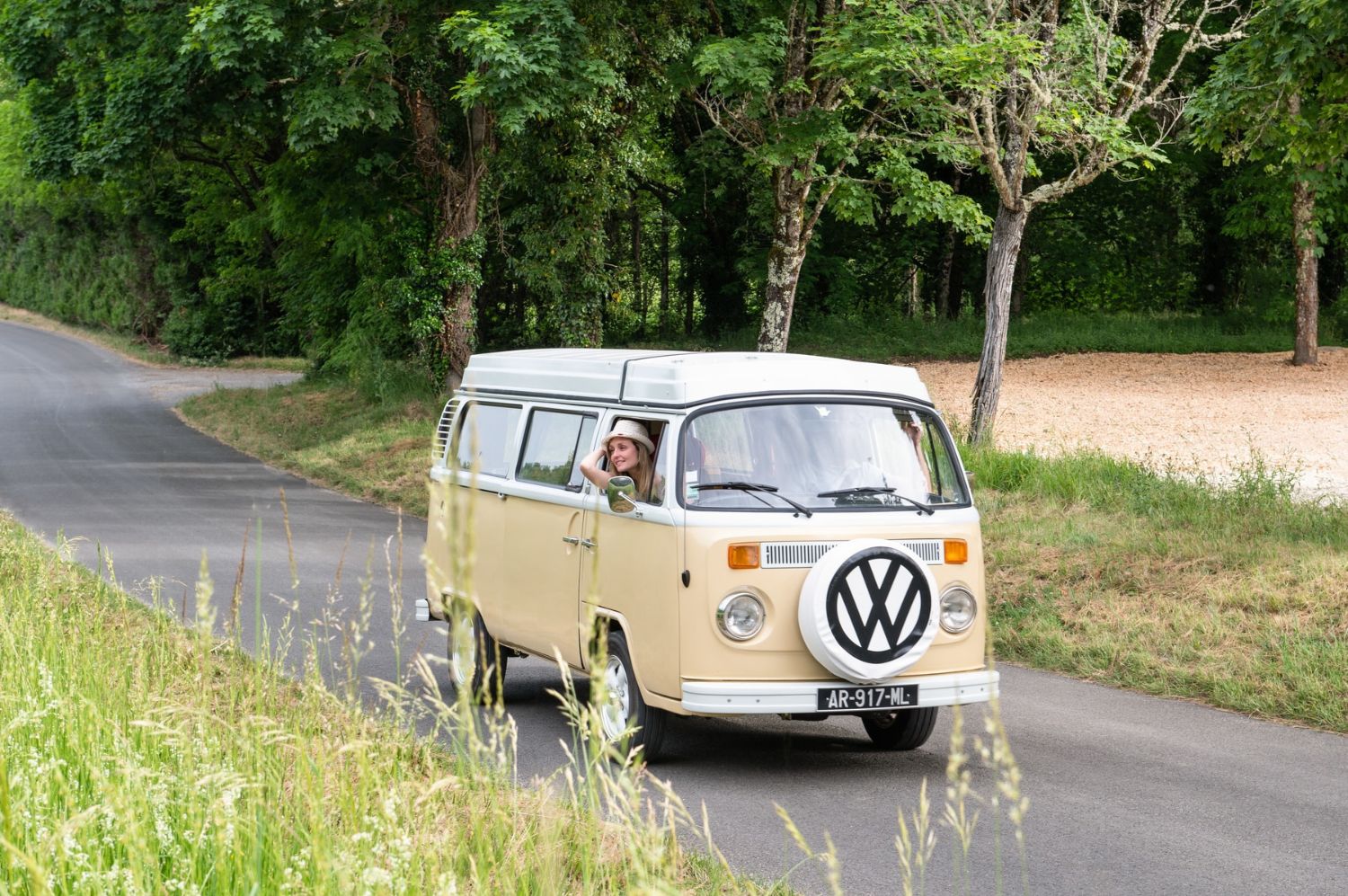 Louez une Volkswagen combi pour les vacances